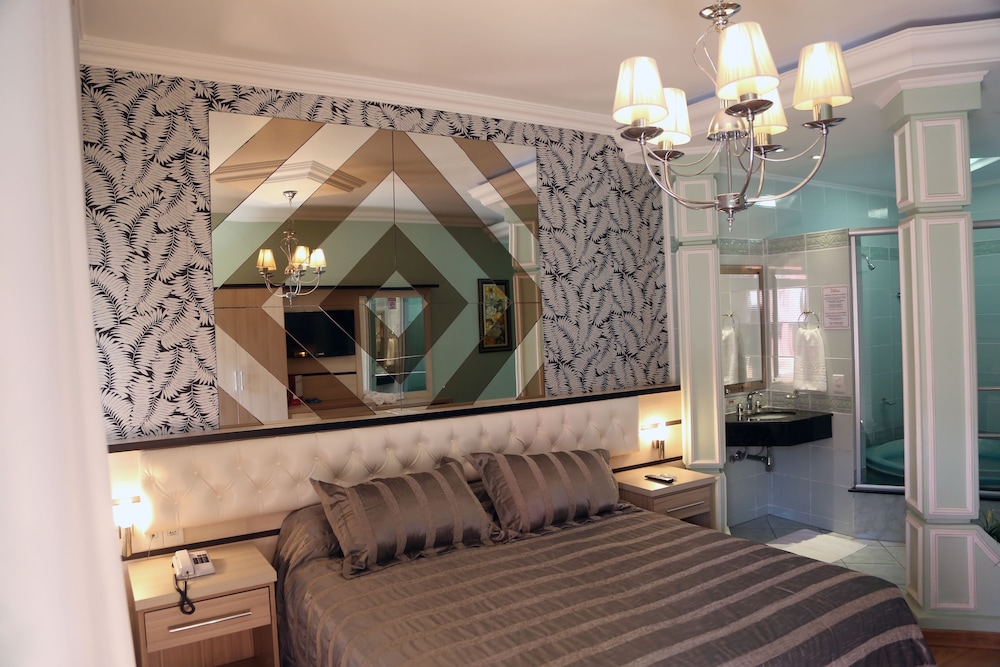 Executive Room, 1 Queen Bed photo 2