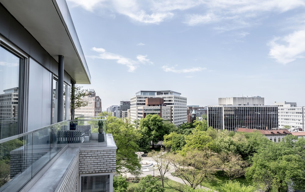 Signature Suite, Terrace - Photo 11