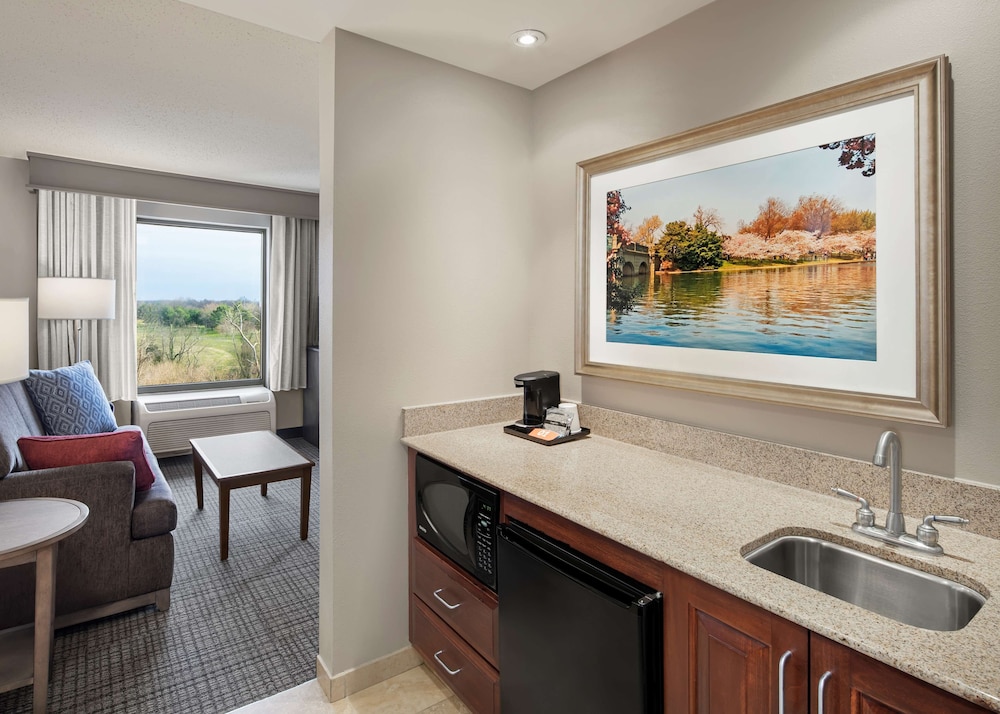 Studio Suite - Photo 8