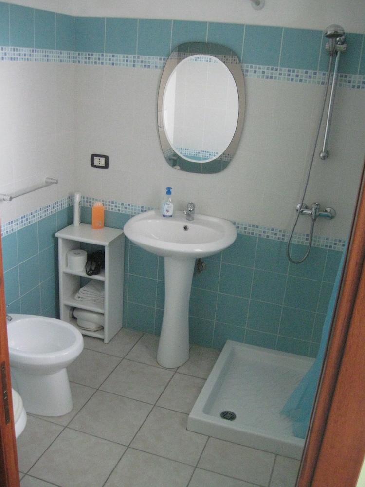 Double or Twin Room photo 3