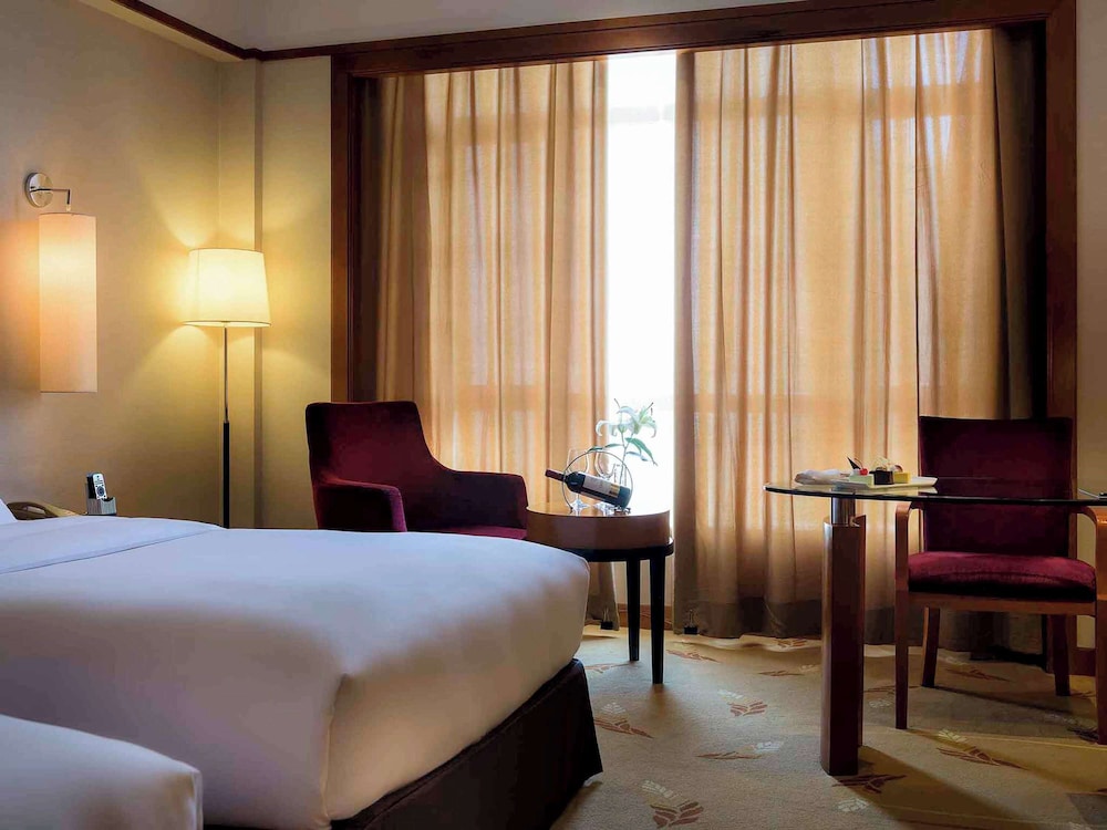 Deluxe Room, 2 Twin Beds - Photo 1