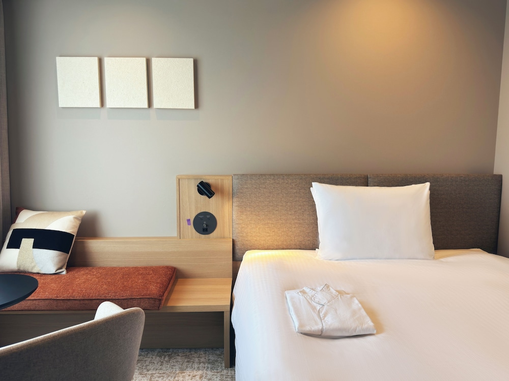 (Non-Smoking) Precious Moderate Double Room (Renovated) photo 2
