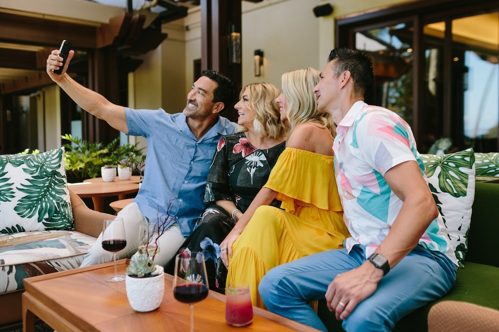 Fire Lanai, Deluxe Guest Room, 1 King, Garden View