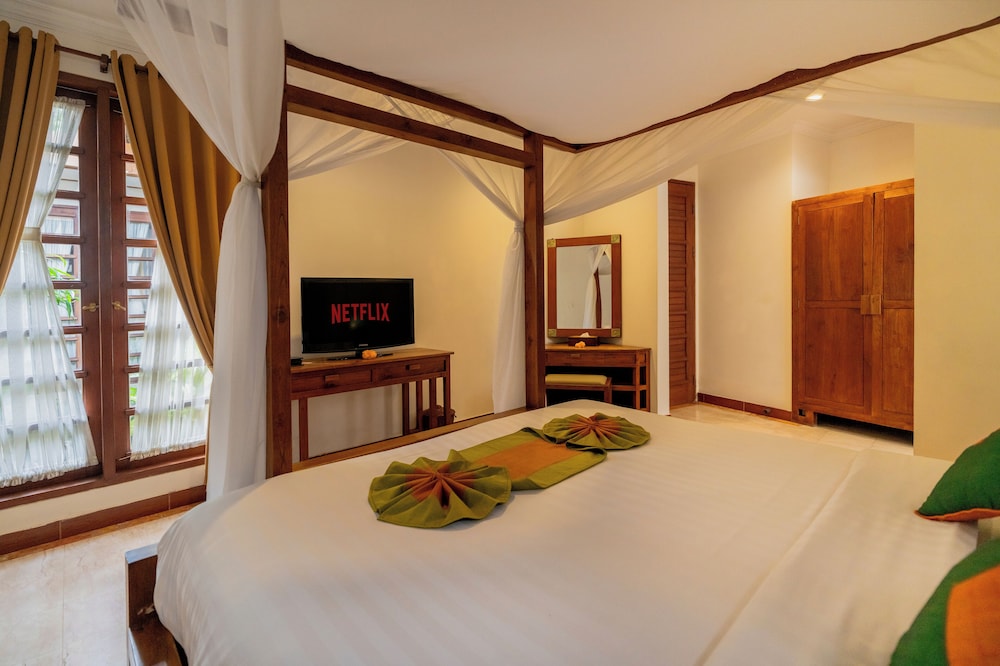 Villa, 3 Bedrooms, Private Pool - Photo 12