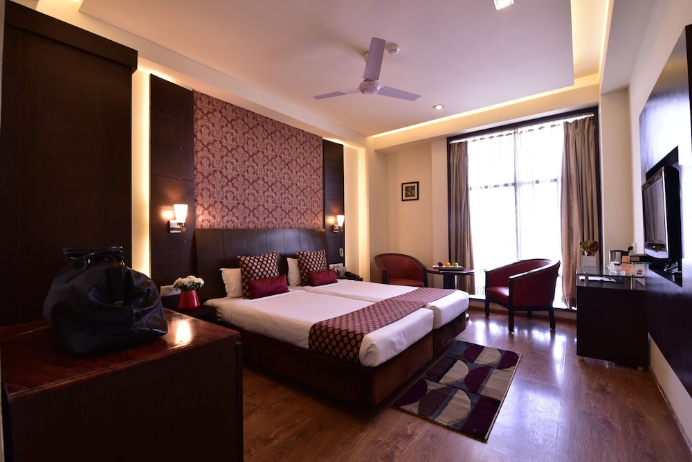 Executive Double or Twin Room, 1 Bedroom, Smoking, City View photo 1