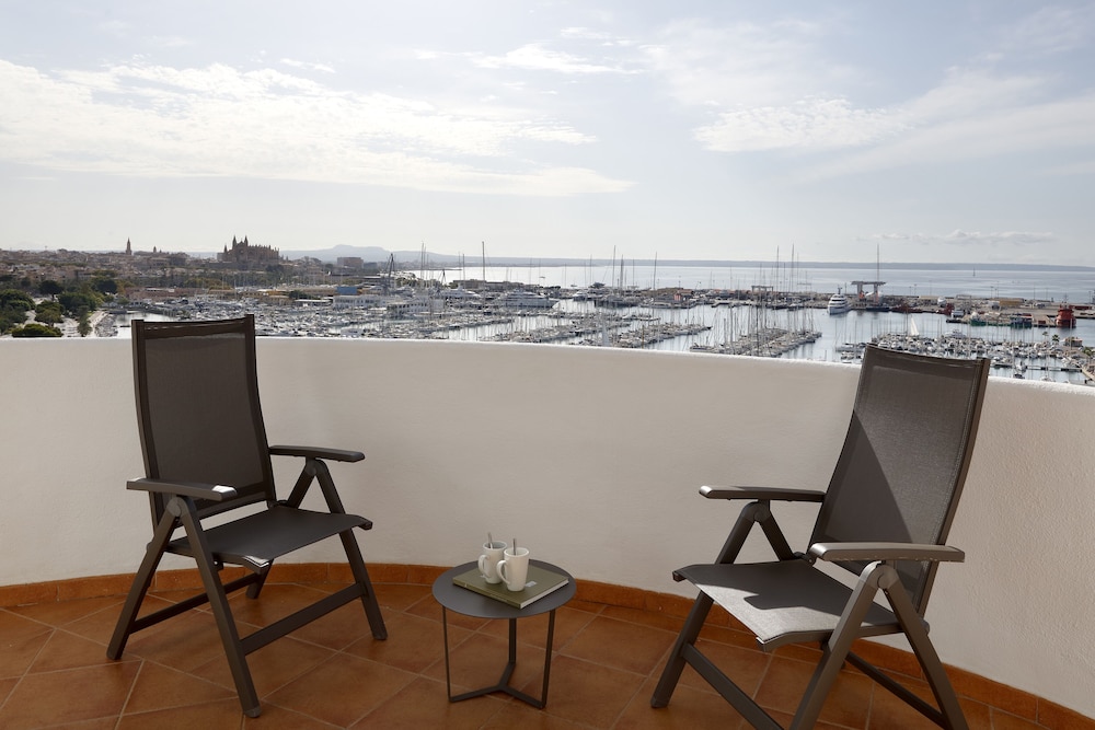 Premium Room, Sea View (2 adults + 1 child) - Photo 8