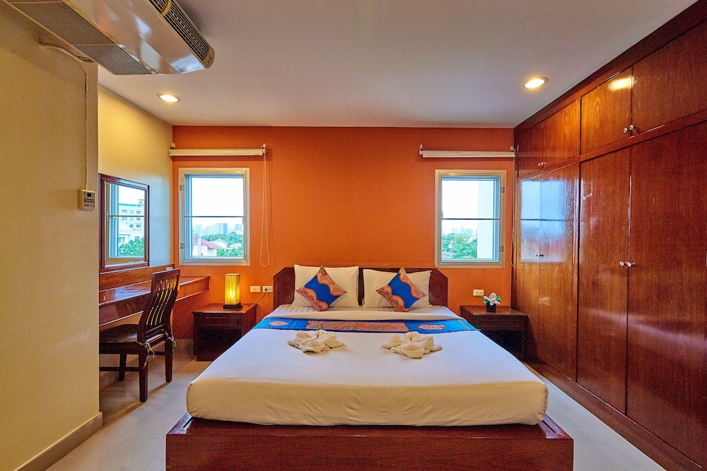 Superior Suite, 1 Queen Bed photo 2