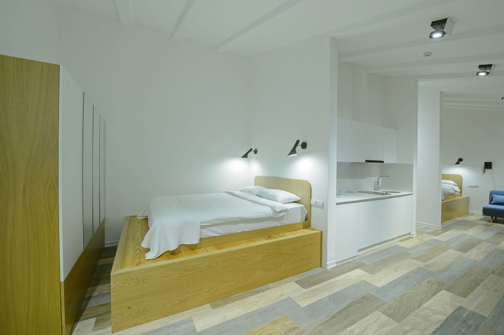 Superior Apartment, Multiple Beds, Balcony photo 2