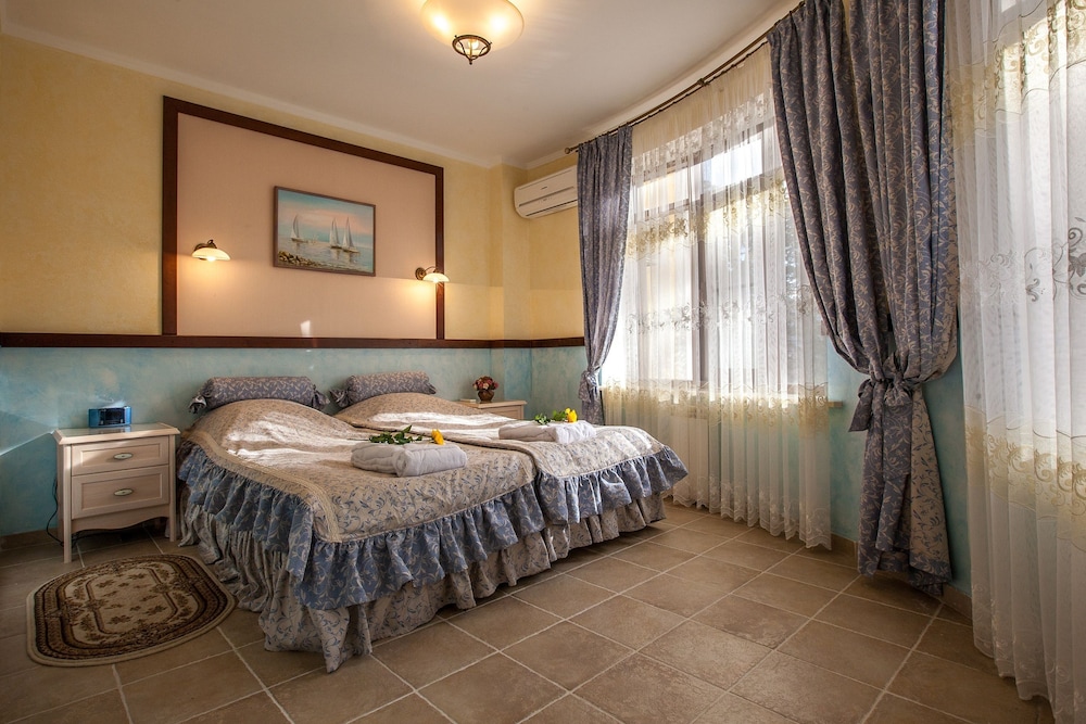 Suite, 1 Bedroom photo 1
