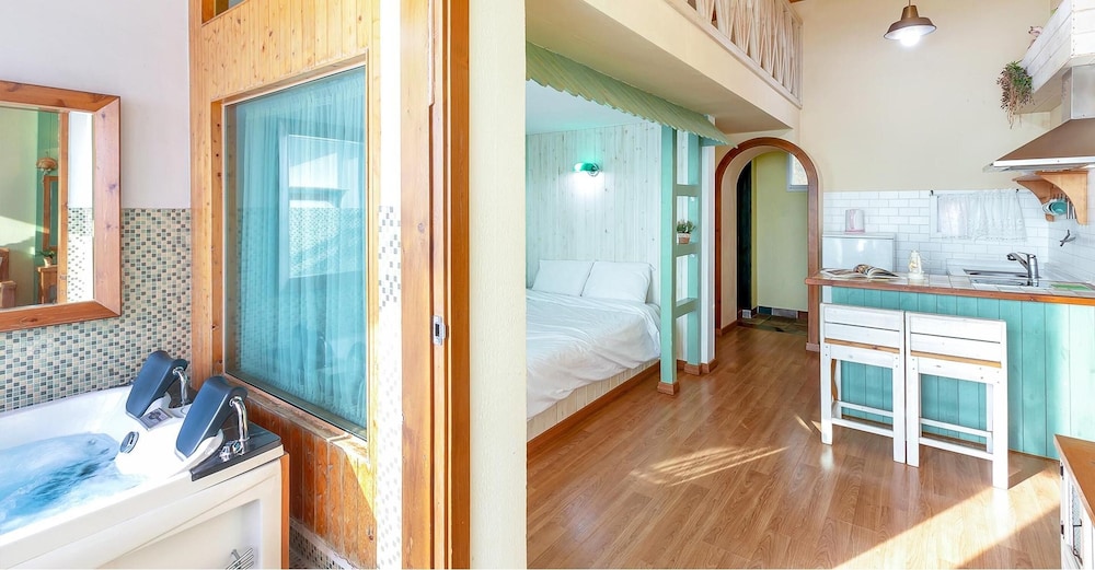 Basic Room, 1 Bedroom (301)