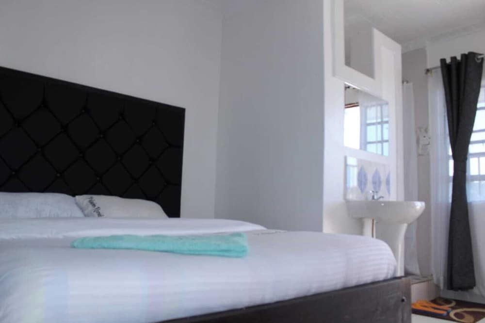 Deluxe Cottage photo 1