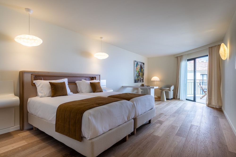 Superior Suite, Balcony, Sea View - Photo 1