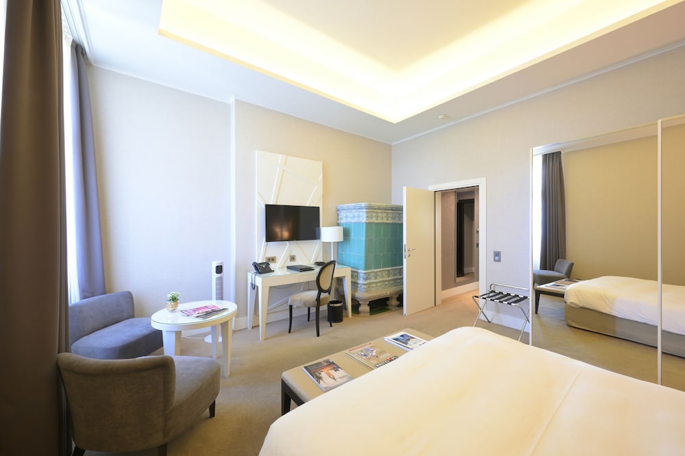 Deluxe Double Room, Lake View photo 3