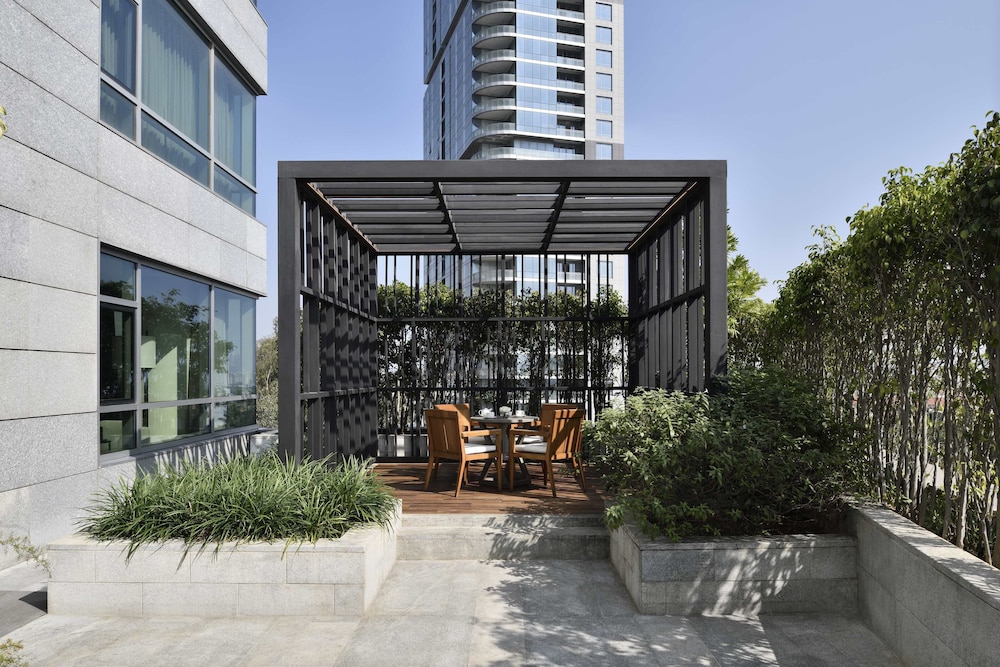Deluxe Suite (Garden)