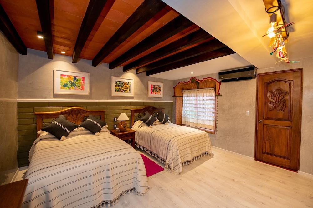 Superior Double Room, 2 Double Beds, Private Bathroom, Garden View photo 1