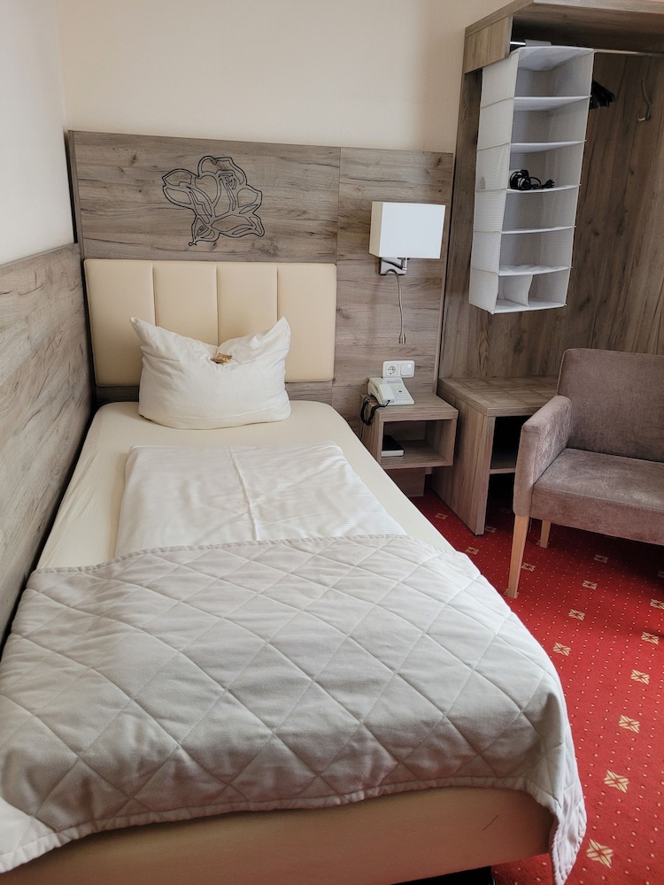 Classic Single Room