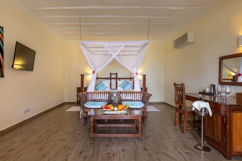 Suite, 1 Double Bed, Sea View, Sea Facing