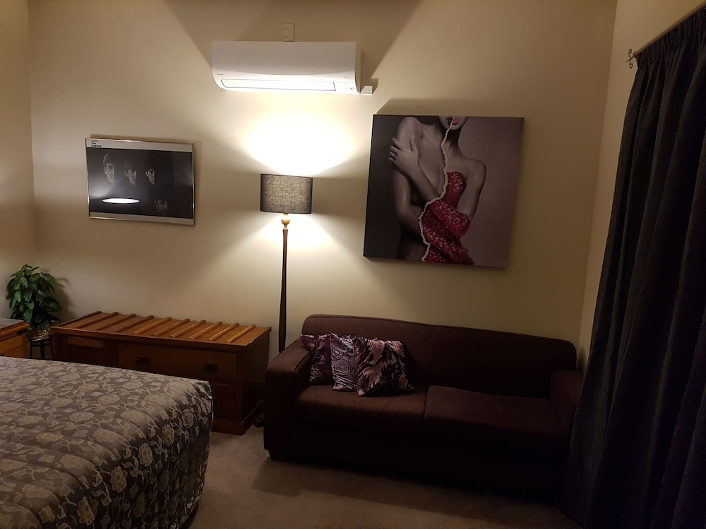 Comfort Room, 1 Bedroom photo 3