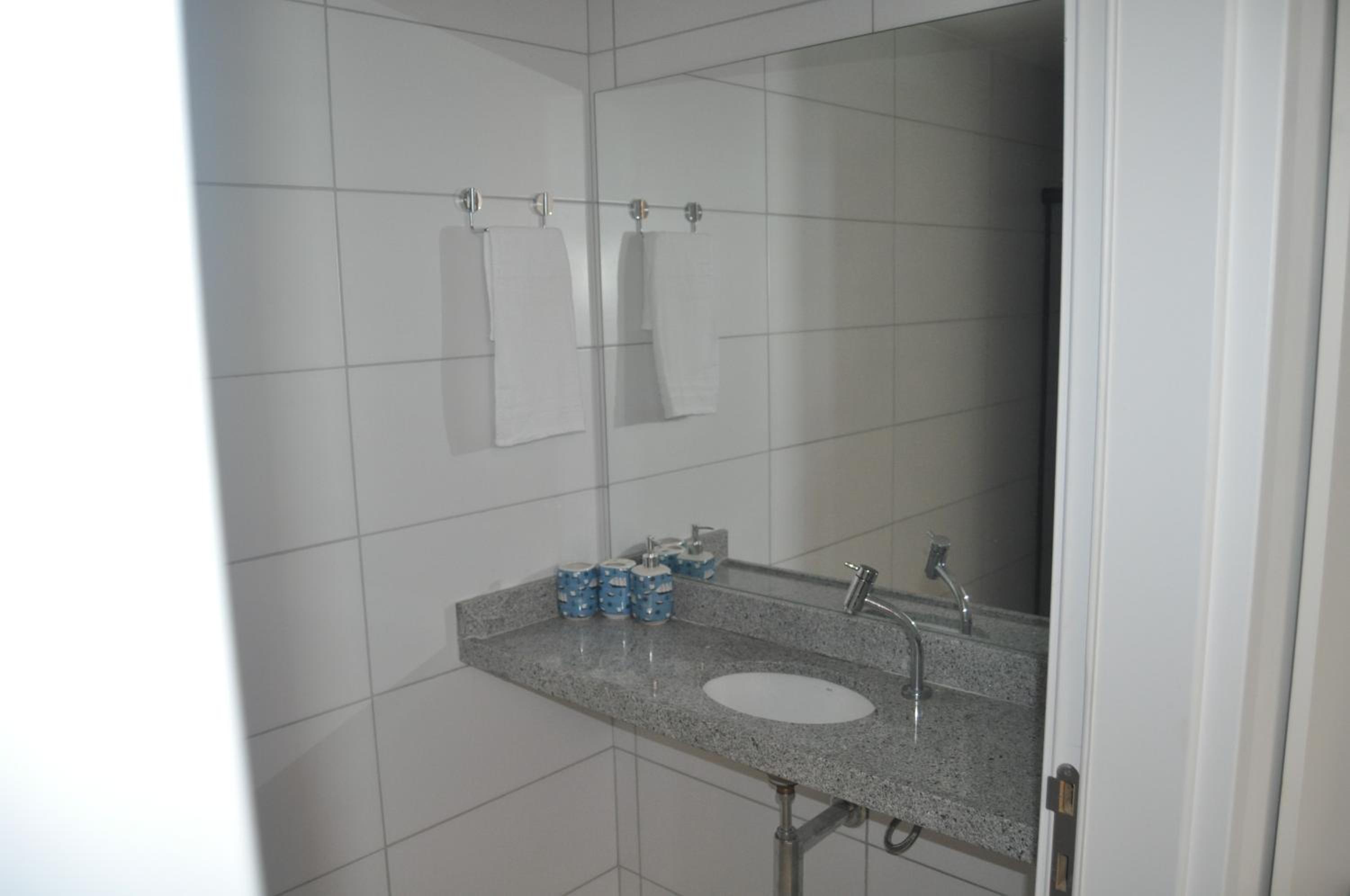 Superior Double or Twin Room with Pool View photo 2