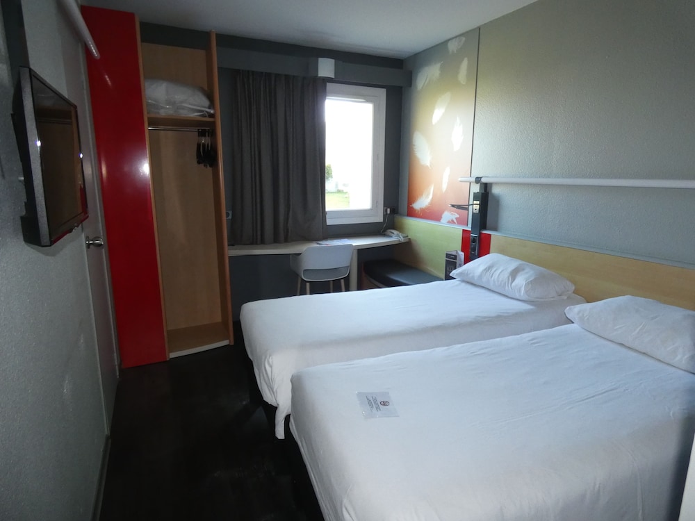 Standard Room, 1 Double Bed - Photo 3