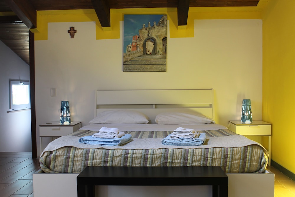 Basic Suite photo 2
