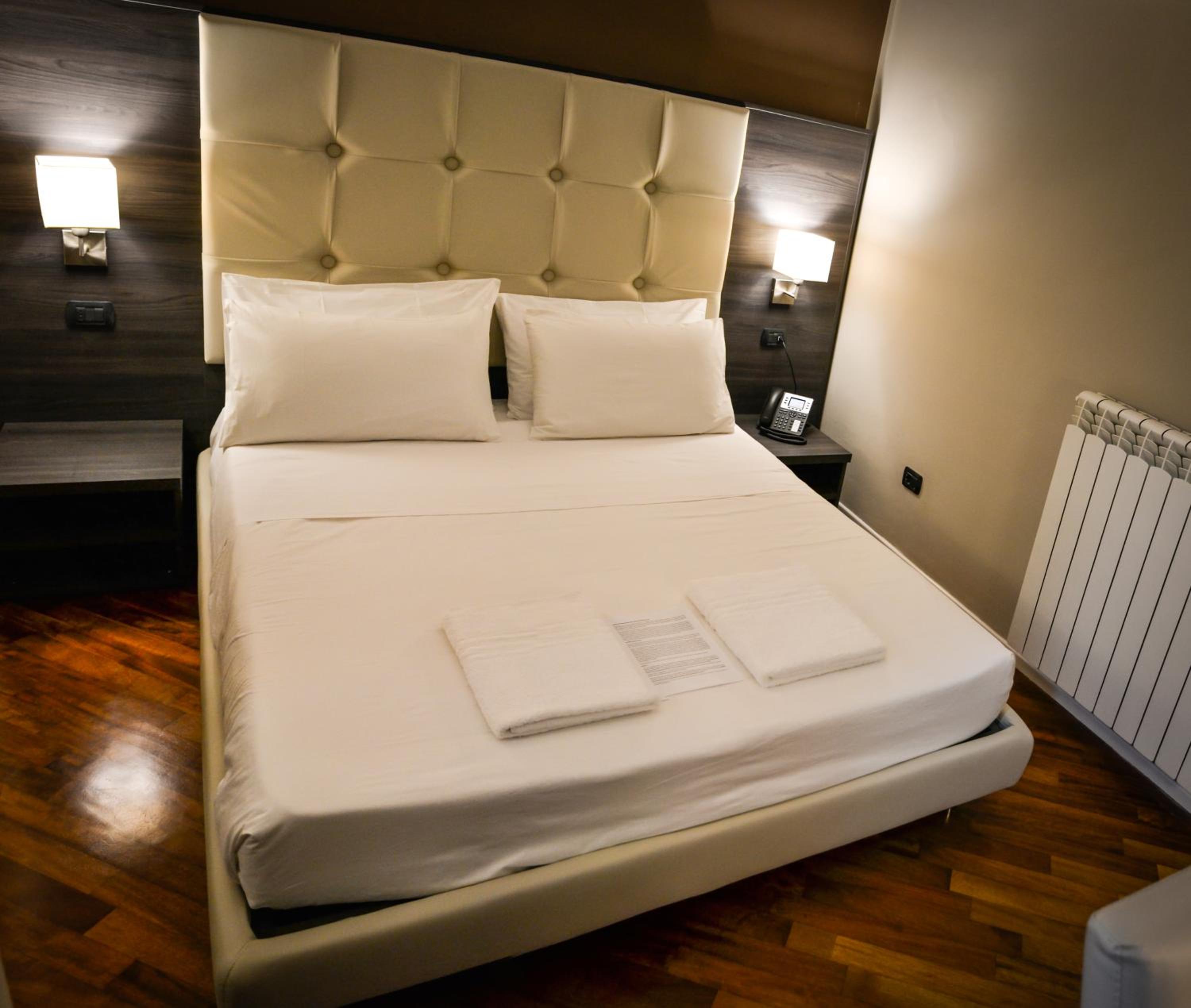 Economy Double Room photo 3