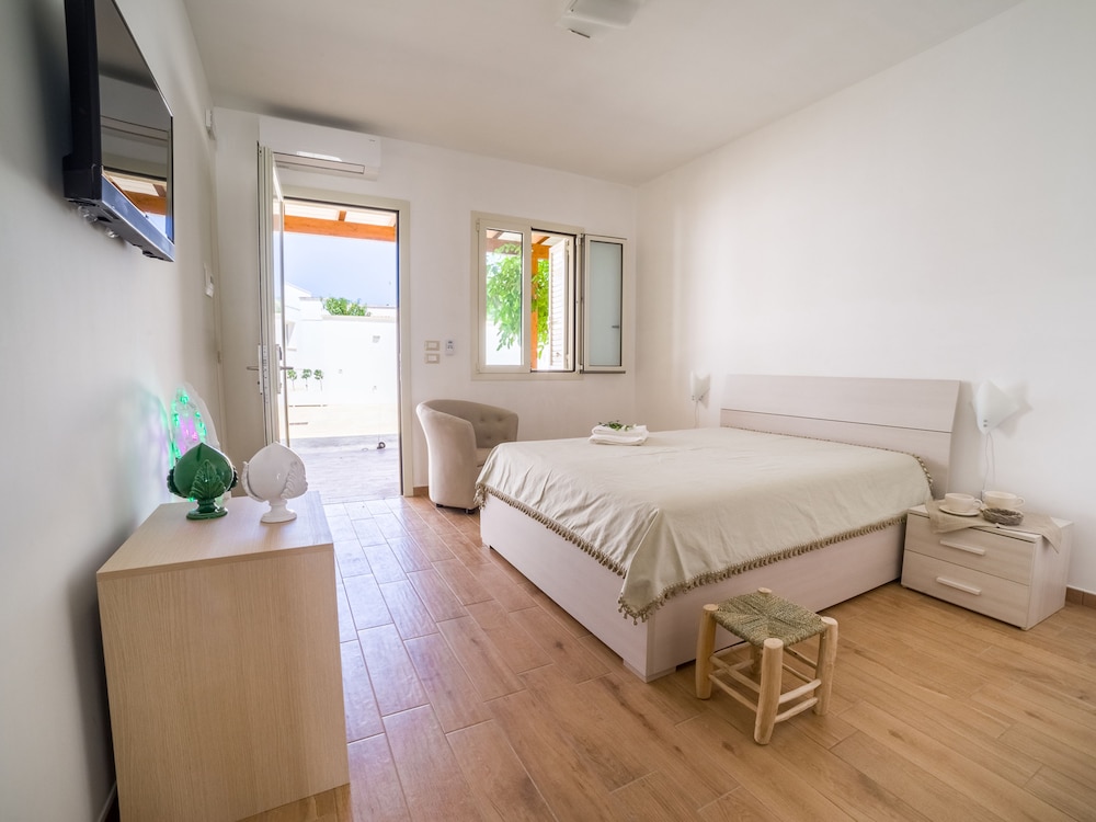 Superior Double or Twin Room - Photo 1