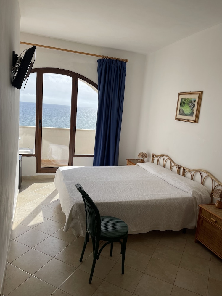 Panoramic Double Room photo 2