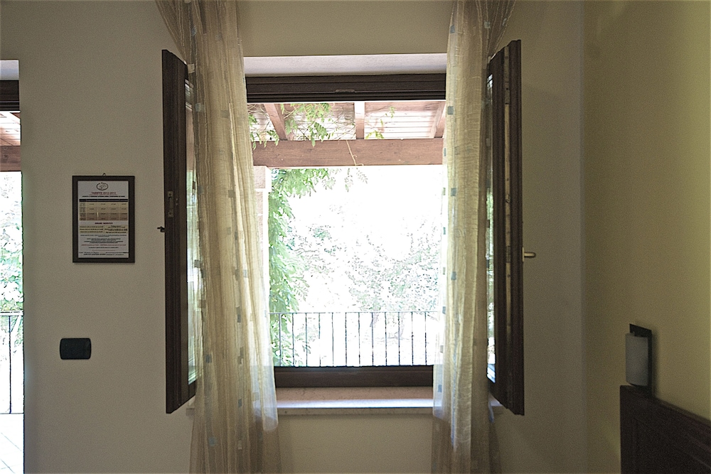 Superior Double Room - Photo 11