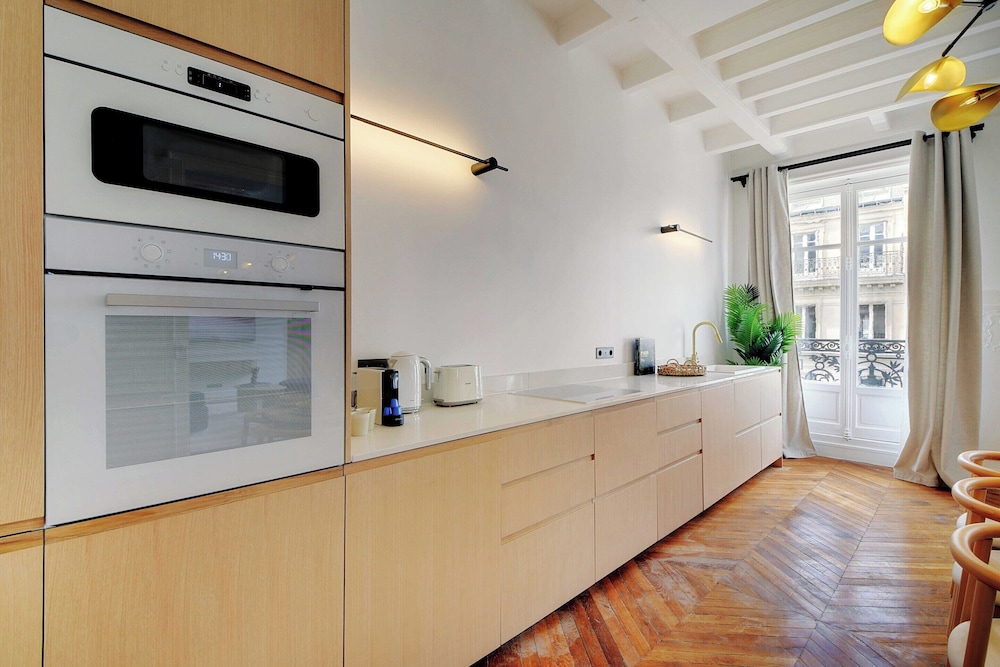 Apartment photo 3