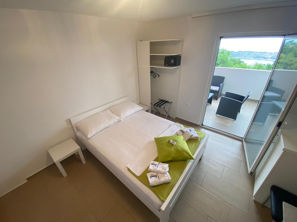 Room, 1 Bedroom, Accessible, Smoking photo 3