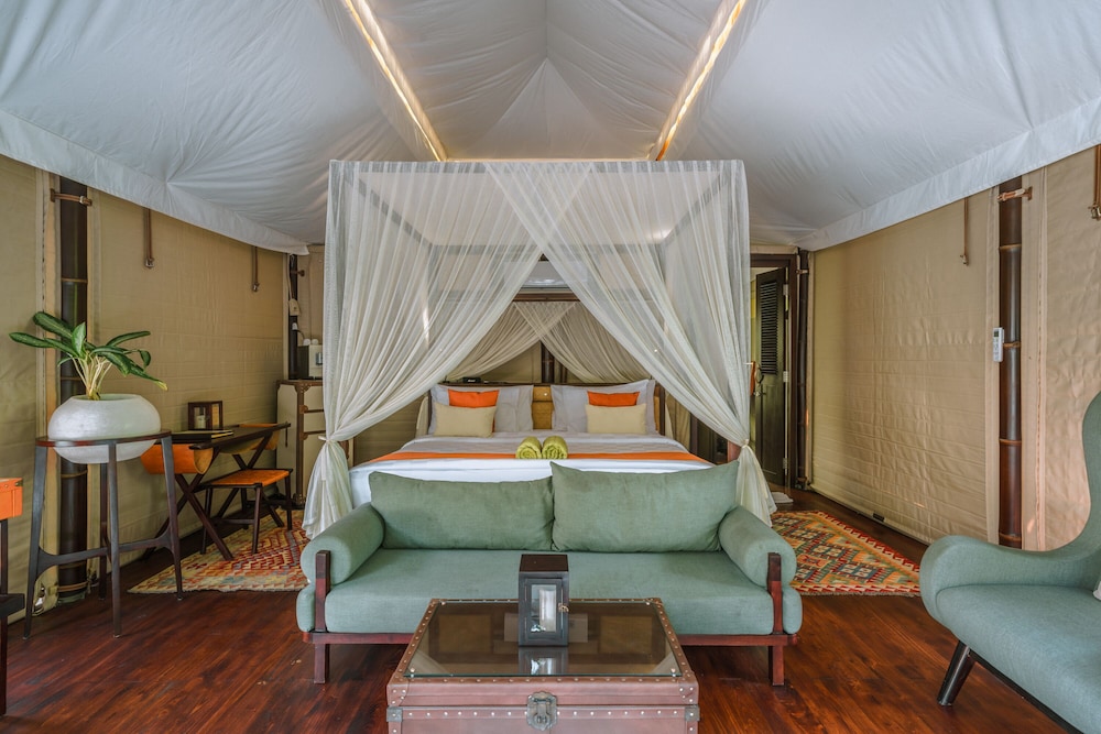One Bedroom Sensual Hanging Tent photo 3