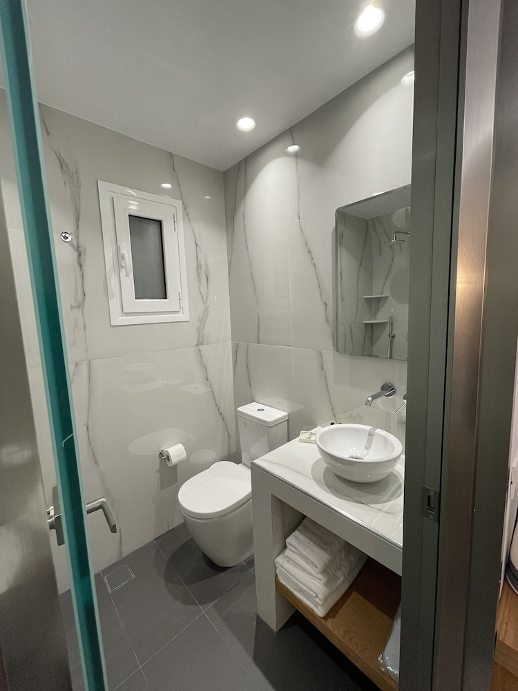 Double Room with Outdoor Hot Tub - Photo 6