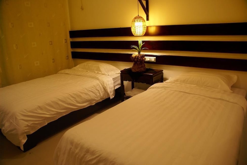 Standard Twin Room, Balcony photo 2
