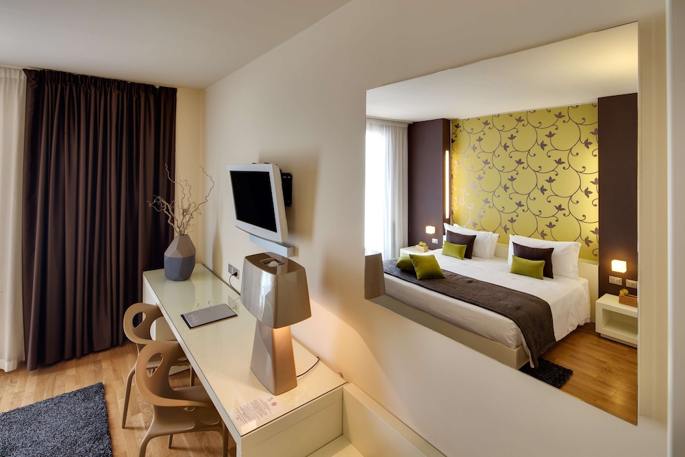 Comfort Room, 1 King Bed