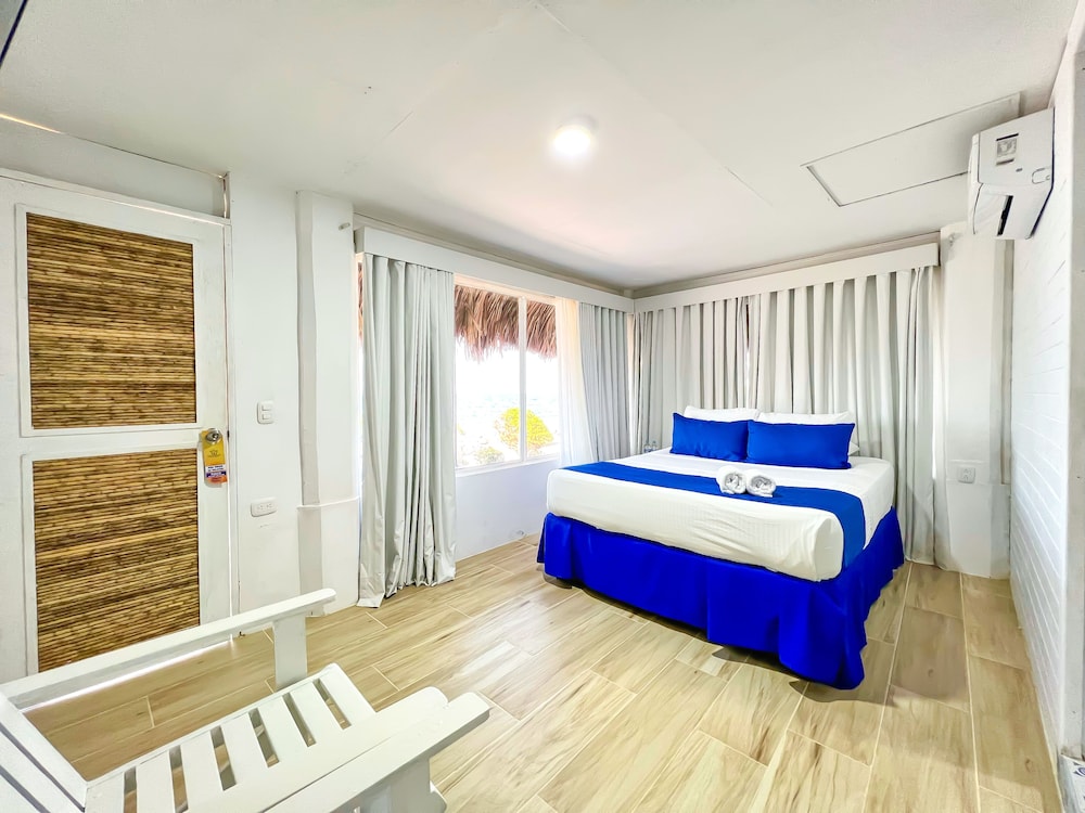 Superior Double Room, Multiple Beds, Non Smoking, Sea View photo 1