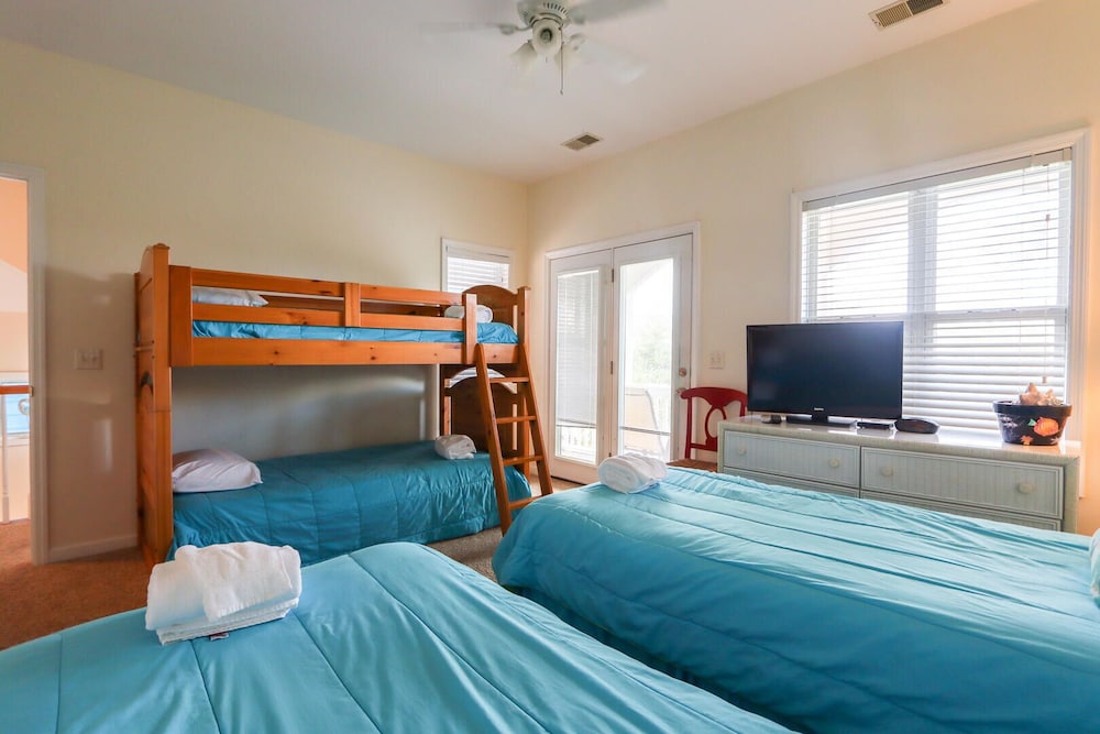 House, Multiple Beds, Balcony, Ocean View photo 3