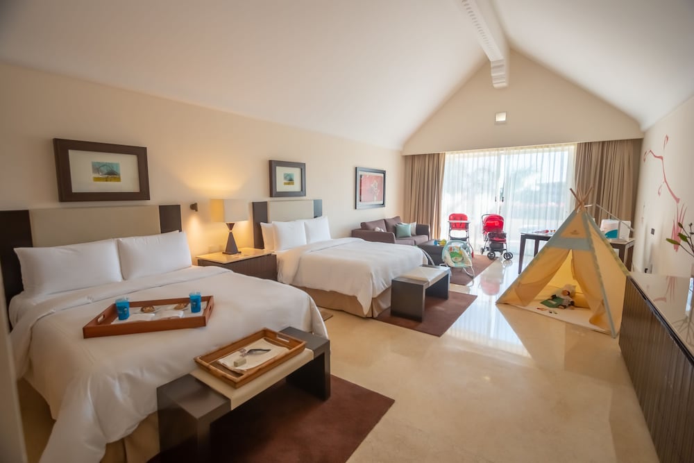 Ambassador Two Bedrooms Family Suite Ocean View