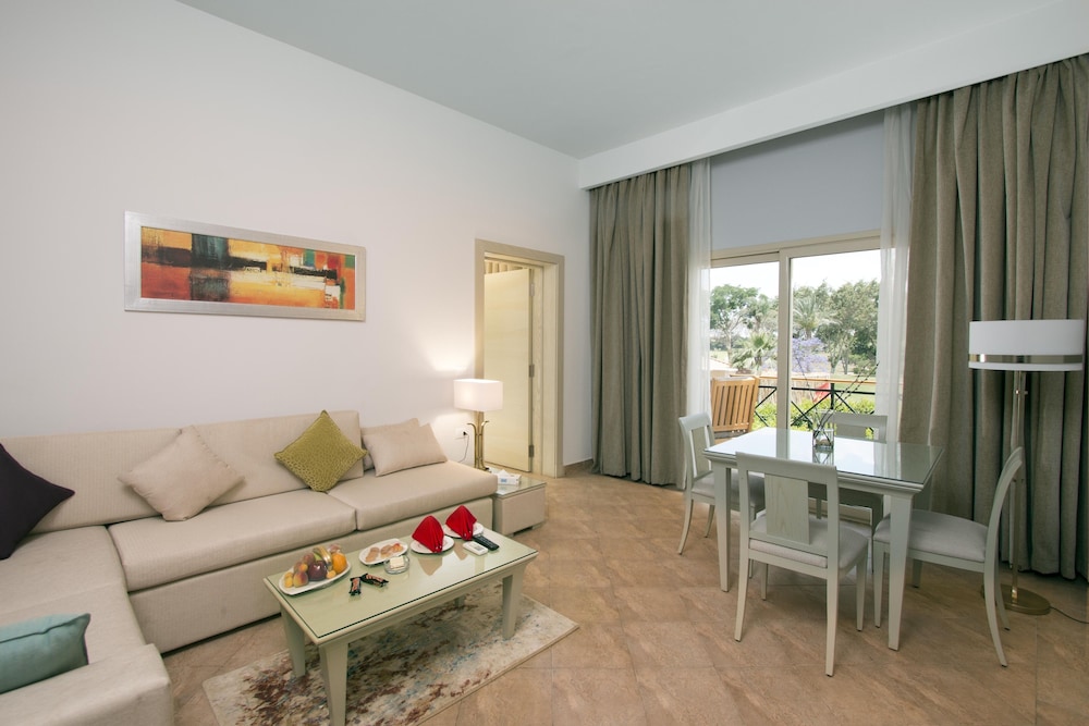 Junior Suite - Photo 11