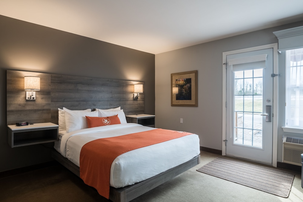 Room, 1 Queen Bed (Drive Up)