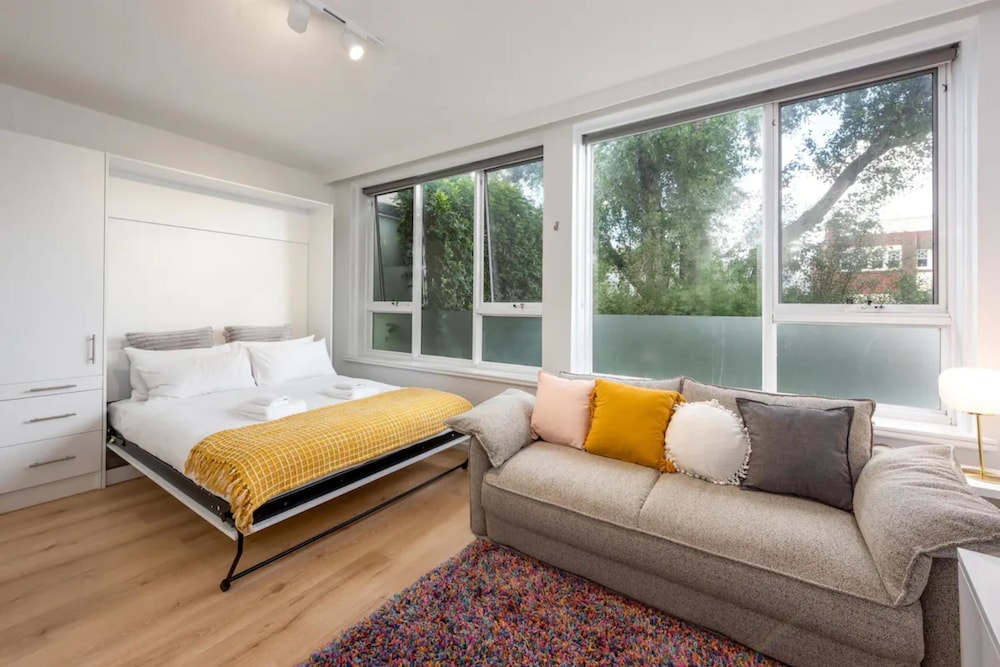 Basic Apartment photo 3