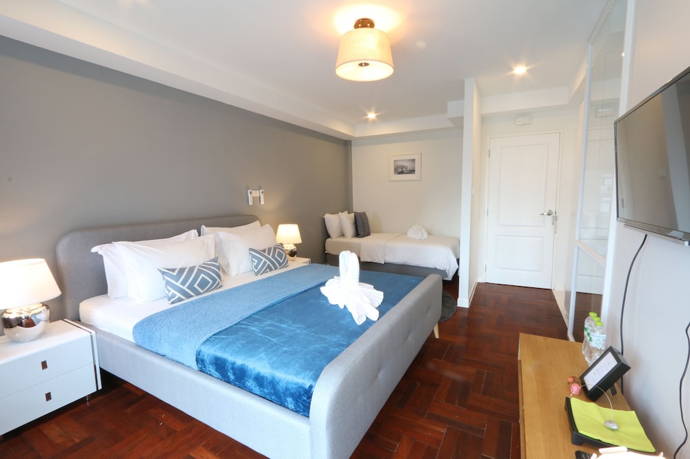 2-Bedroom Suite photo 1