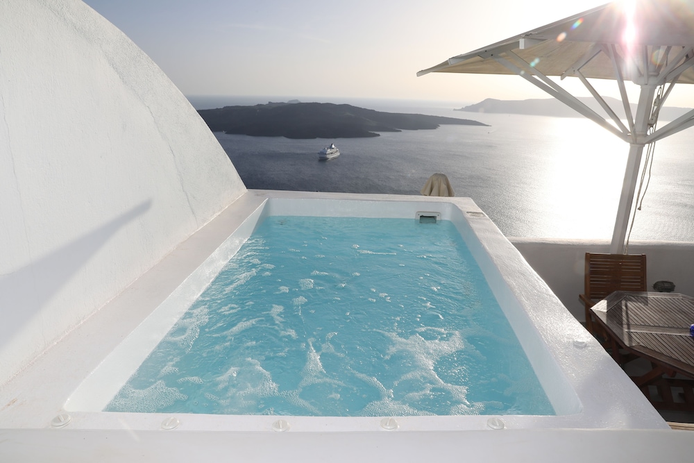 Villa (Caldera View outdoor Jetted tub) - Photo 18