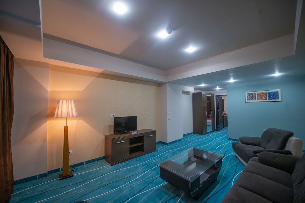 Studio Suite photo 1