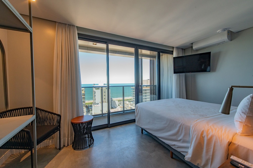 Deluxe Suite photo 1