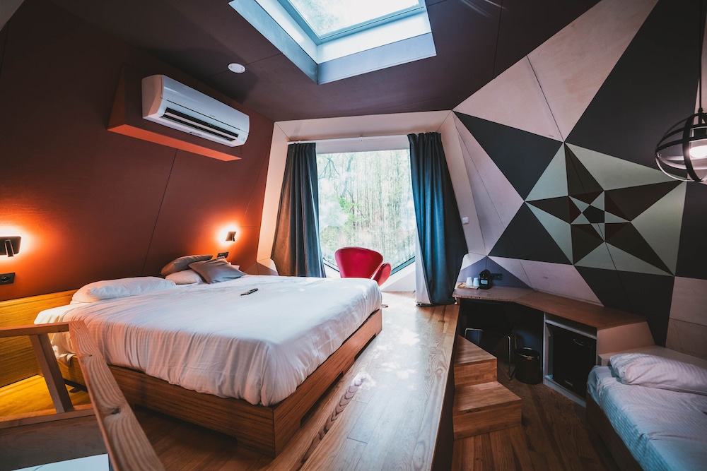 Comfort Tree House