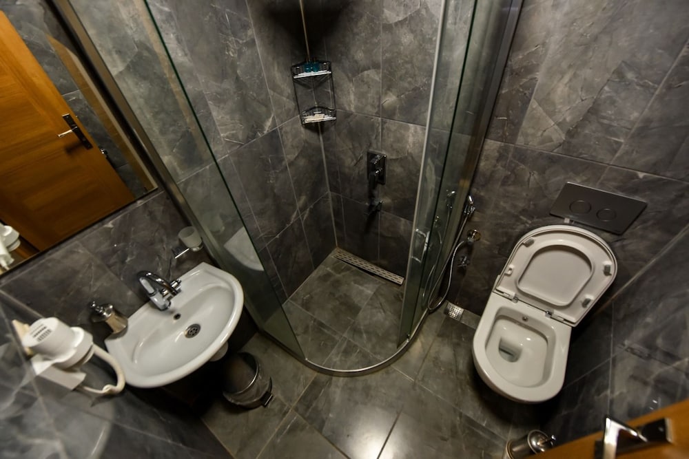 Deluxe Suite photo 2