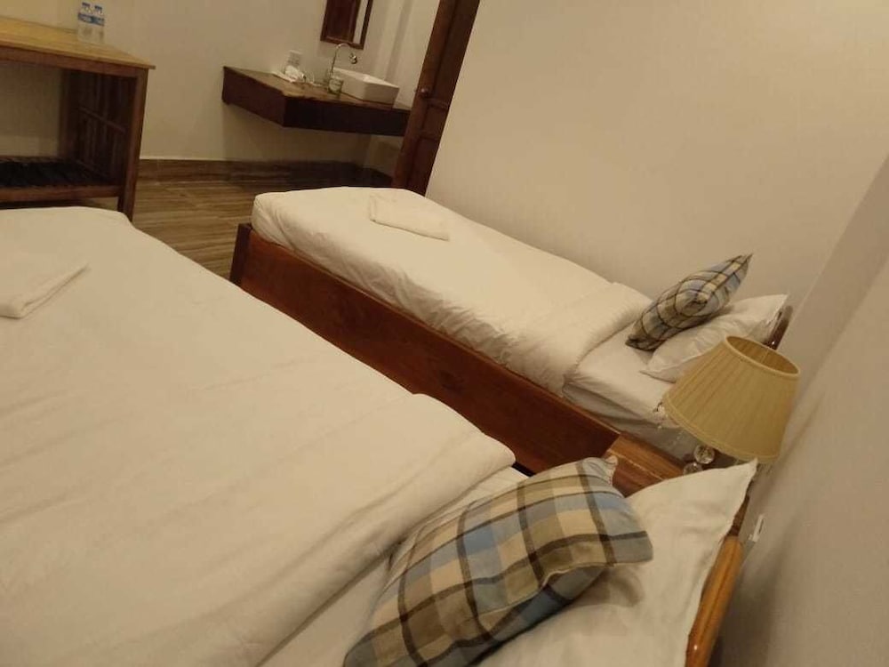 Superior Twin Room with Fan photo 2