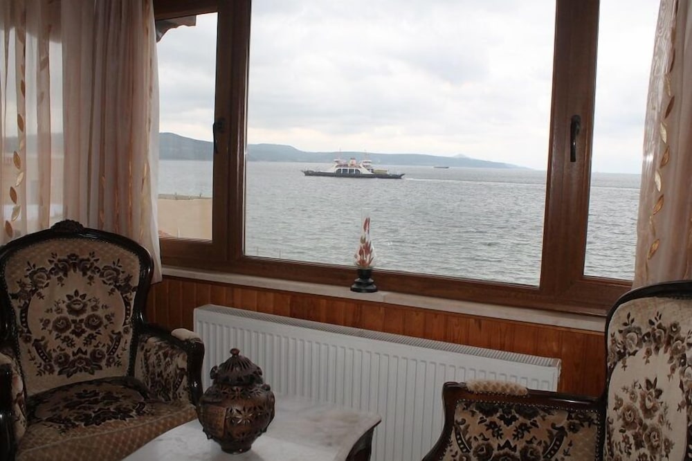 Deluxe Suite, Sea View photo 3