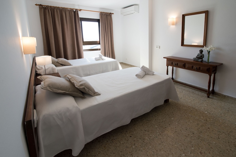 Apartment, 2 Bedrooms (1-6 pax) photo 2